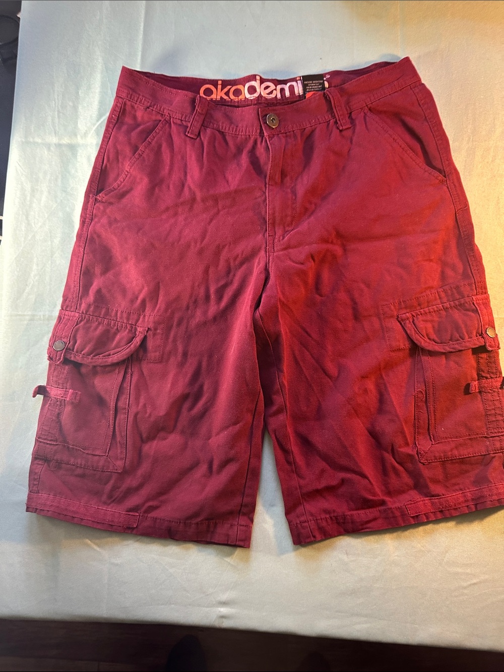 Akademiks Men's Burgundy Cargo Shorts